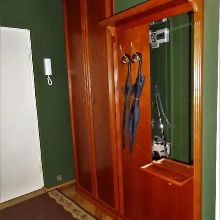Centrum, 700m Do Plazy - 2 Sypialnie, Salon, Balkon, Bezplatny Parking, Apartment *