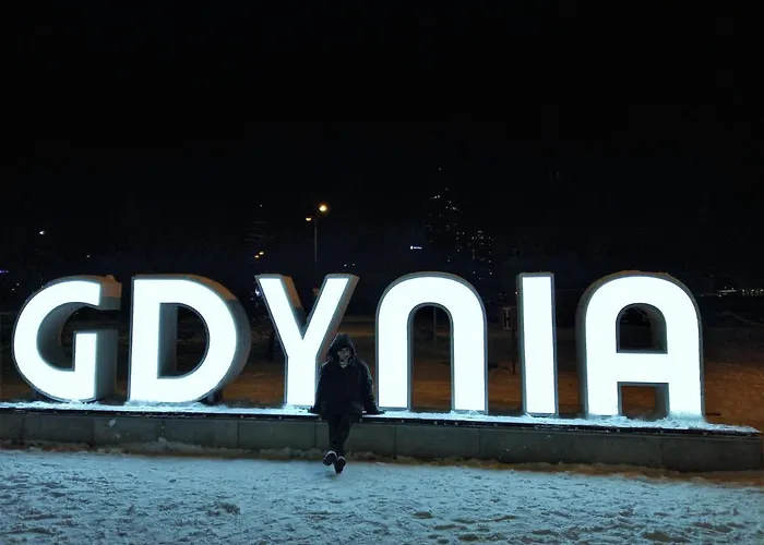 Centrum, 700m Do Plazy - 2 Sypialnie, Salon, Balkon, Bezplatny Parking, *